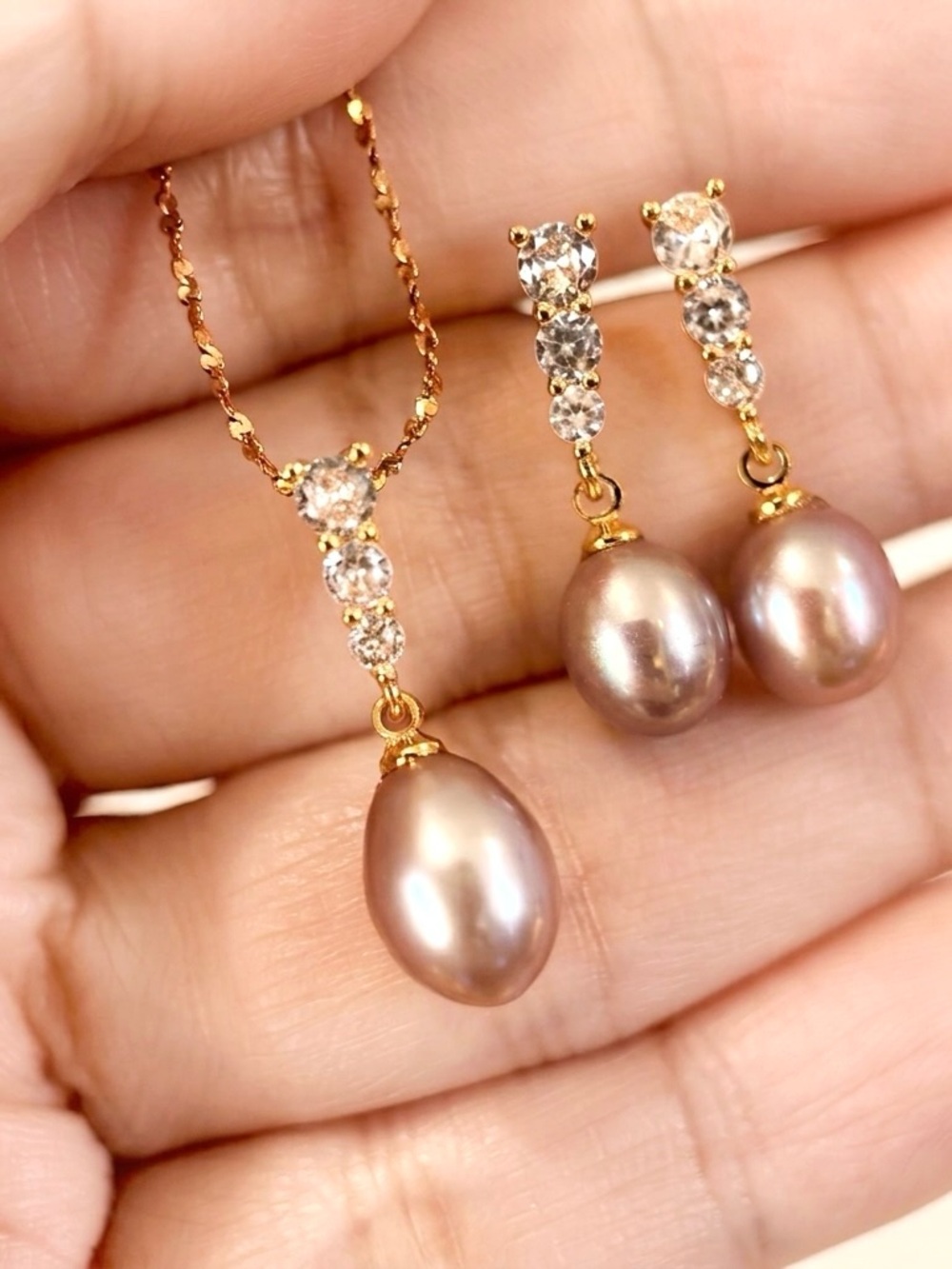 Elegant Gold Pearl Drop Necklace & Earrings Set - Pink Pearl